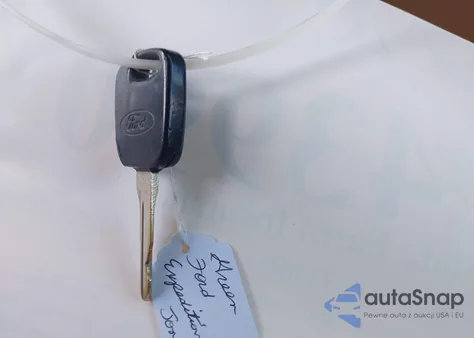 2001 Ford Expedition Xlt z USA, uszkodzony, nr VIN 1FMRU15W01LA62038